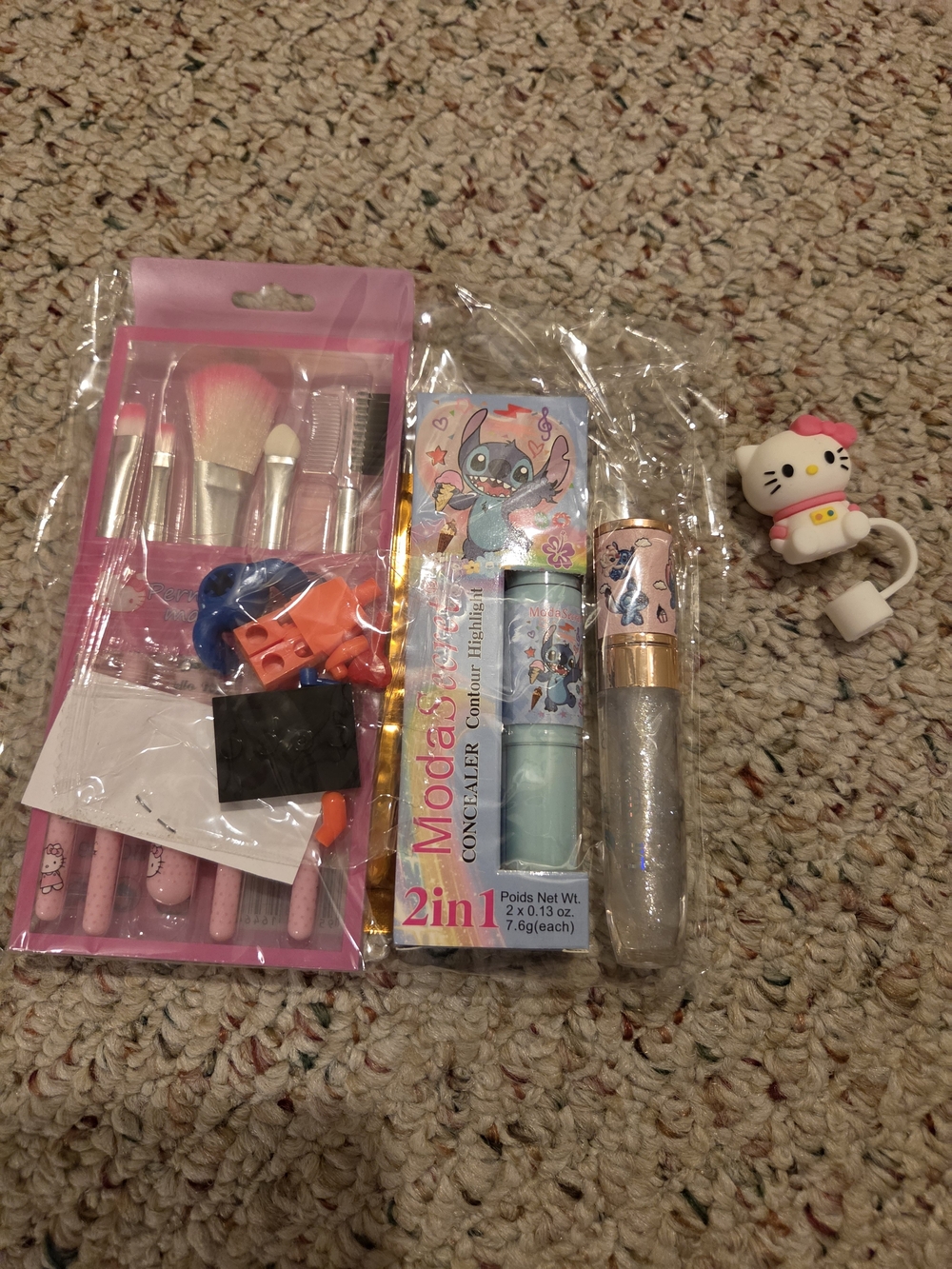 Hello Kitty Pink and White Kids Brush & Accessory Set